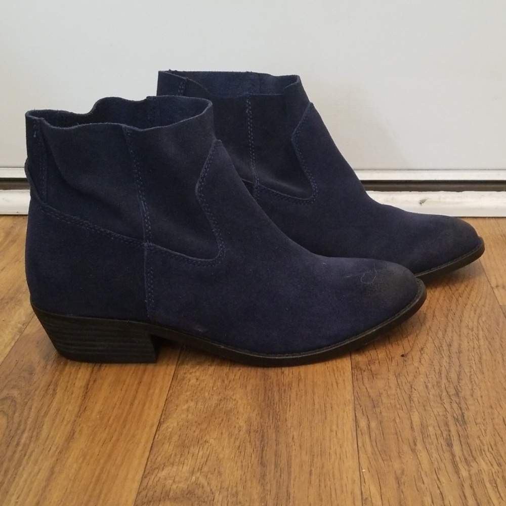Dolce Vita Navy Suede Ankle Booties